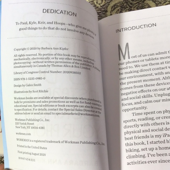 Gift books for the chronically tech distracted Two small books entertainmening! - Picture 10 of 12